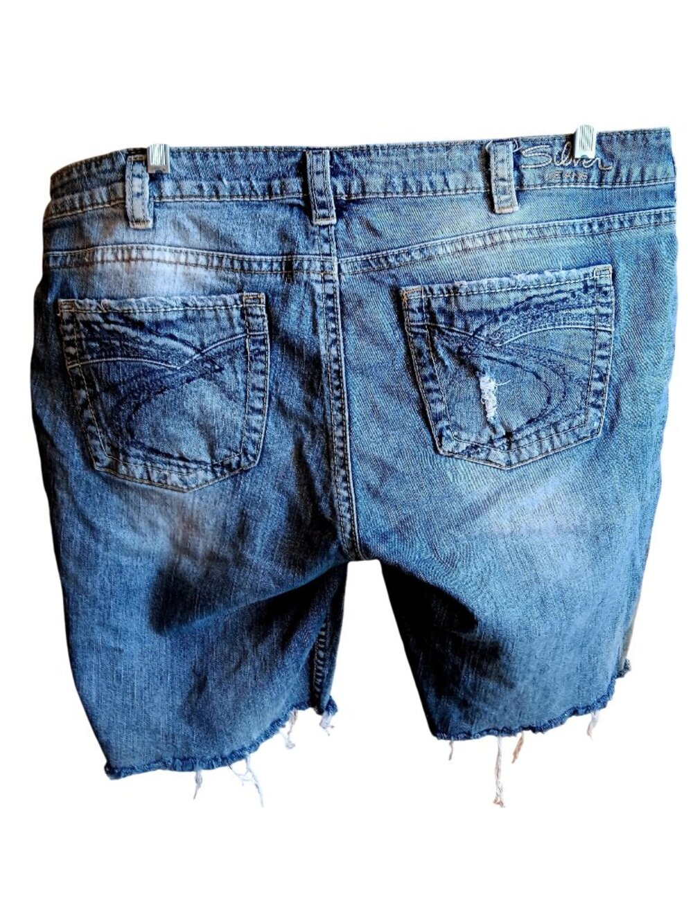 sz 42 Silver Jeans Distressed Denim Cutoff Shorts Mid-Rise Raw Hem